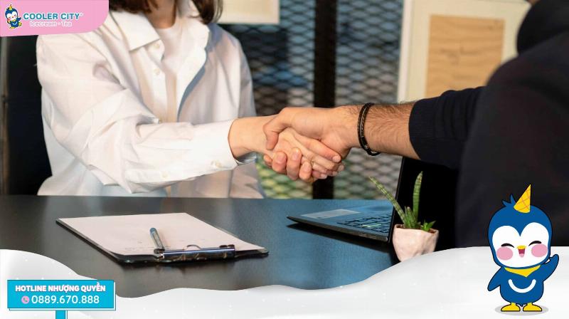 Góc nhìn chuyên gia về tầm quan trọng của tên quán trà sữa hay và pháp lý